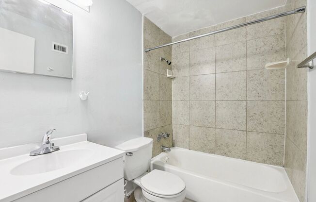 1 bed, 1 bath, 600 sqft, $1,049
