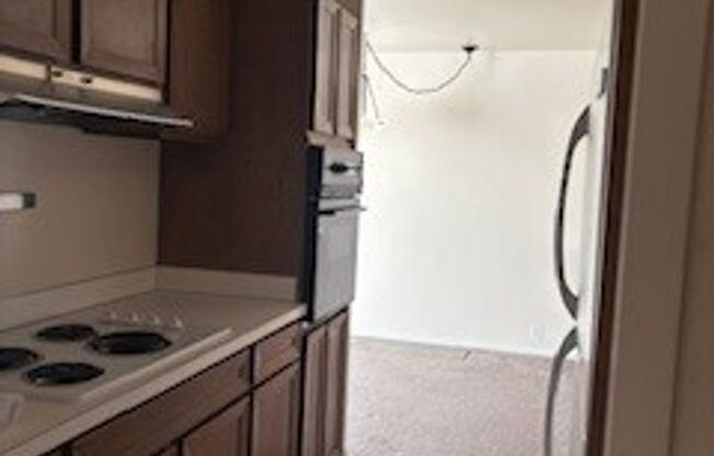 2 beds, 2 baths, 1,060 sqft, $1,685, Unit 204