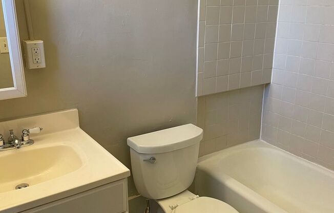 Studio, 1 bath, $795, Unit 104
