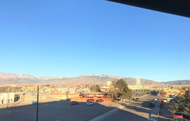 2 beds, 2 baths, $2,430, Unit 327