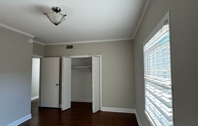 2 beds, 2 baths, $1,450, Unit Unit G