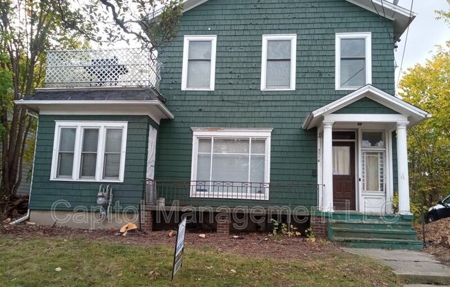 307 N Walnut St