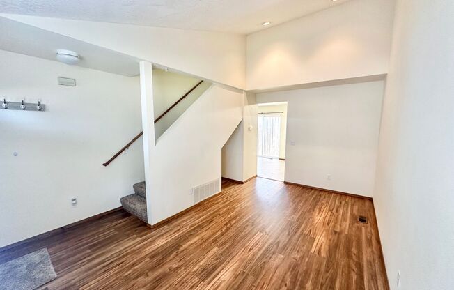 Available Now! 2 Bedroom 1.5 Bath with Attached Garage Located in Post Falls