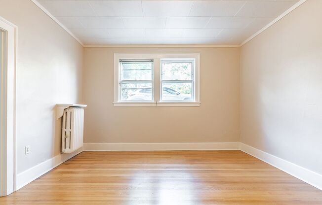 Studio, 1 bath, 400 sqft, $1,345, Unit 005