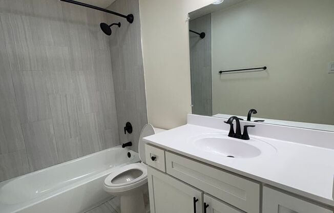 1 bed, 1 bath, 779 sqft, $1,750, Unit 1009 C #2C