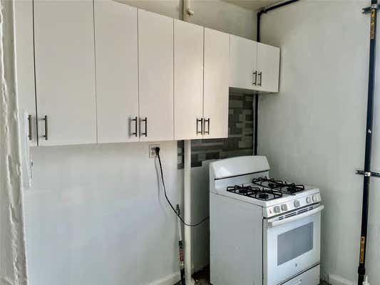 3064 ALBANY CRES