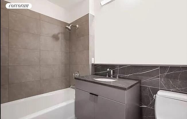 Studio, 1 bath, 631 sqft, $4,200, Unit 6C