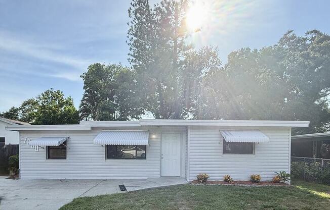 7800 52 ST N