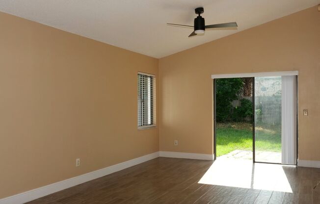 Spacious & Bright 2BD/1BA Home – Move-In Ready!