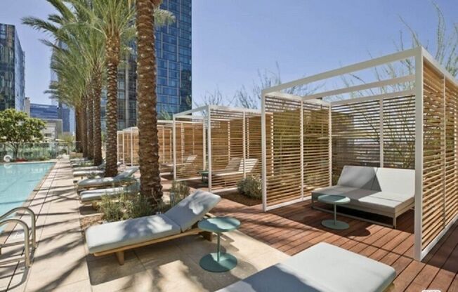 3 beds, 2.5 baths, 1,626 sqft, $5,700, Unit 2910