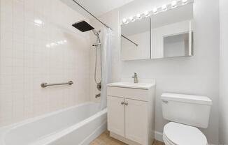 250 E 31 ST