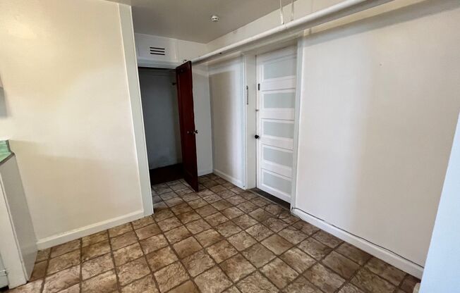 488 S 7th