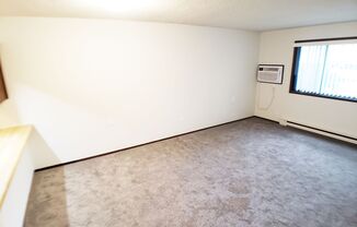 1 bed, 1 bath, $895, Unit RHS LONS-#2