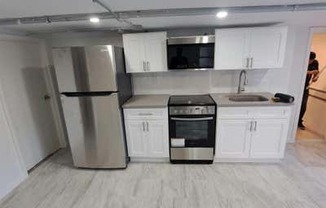 1 bed, 1 bath, $2,700