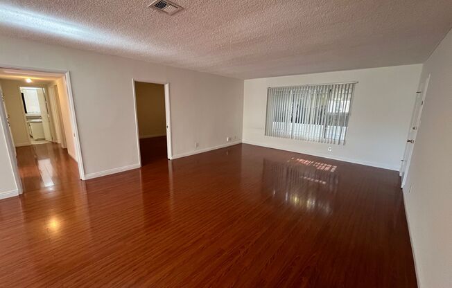 1065 S. Holt Avenue