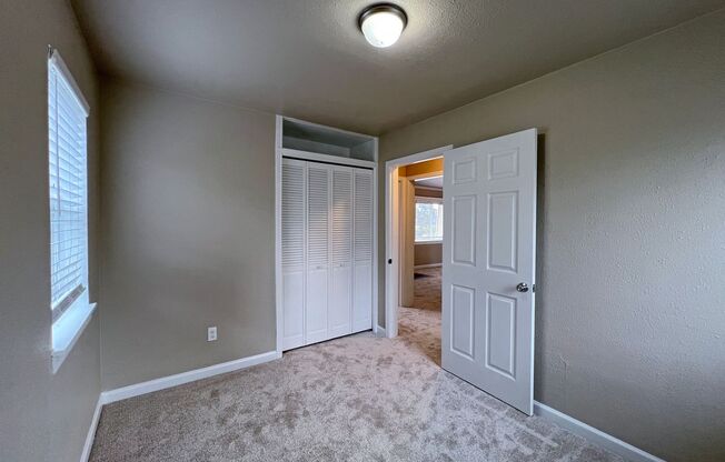 2 beds, 1 bath, $1,650