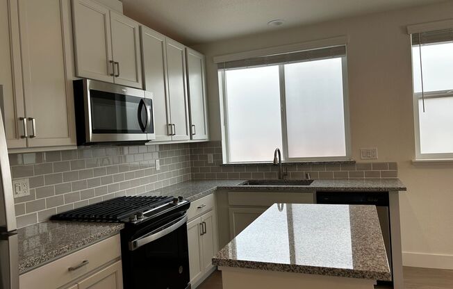 1 BED 1 BATH JR ADU 2 months Free rent is applied to the 2nd month and the last month.