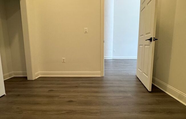 3 beds, 2 baths, 1,292 sqft, $1,840, Unit Unit 301 (Loft)