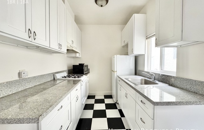 642 S COCHRAN AVE