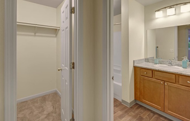 Hillside Chalet Bathroom