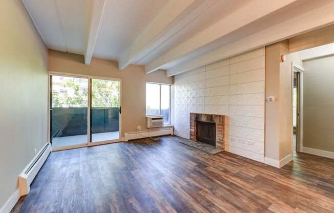 2 beds, 1 bath, 700 sqft, $1,850, Unit 603