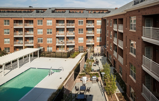 Swimming Pool, Sundeck & Urban Courtyard