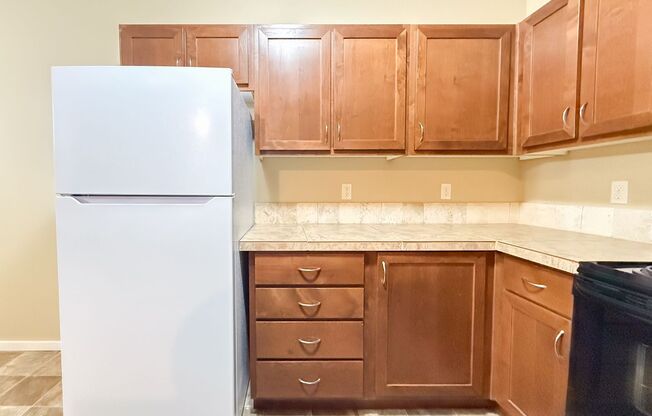 2 beds, 2 baths, 1,090 sqft, $1,600, Unit 523-05