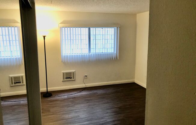 2 beds, 2 baths, 975 sqft, $2,395, Unit 120