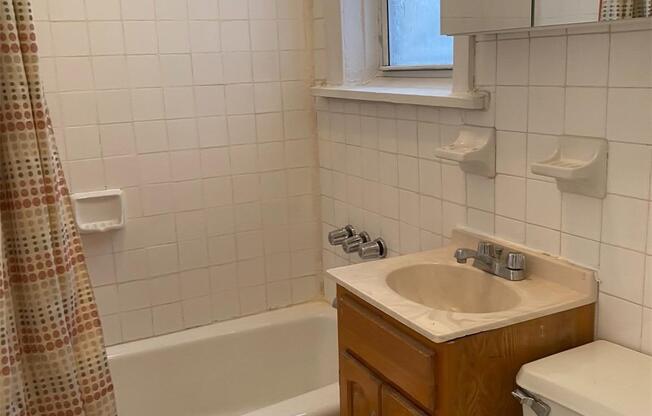 3 beds, 1 bath, $3,800