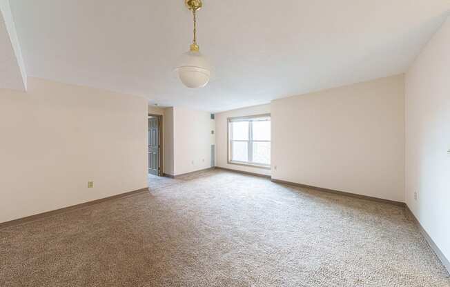Oxford Court Apartments