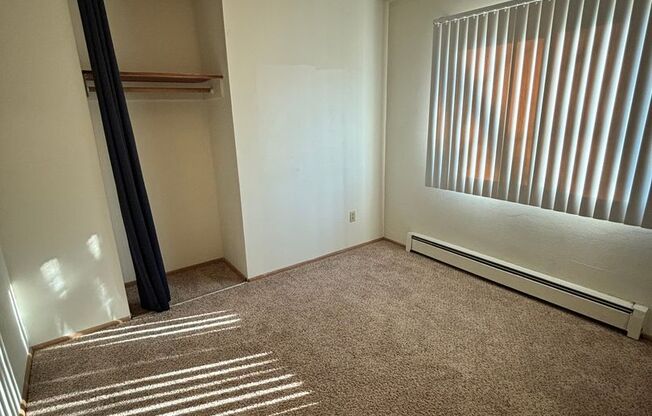 2 beds, 1 bath, 625 sqft, $725, Unit 8