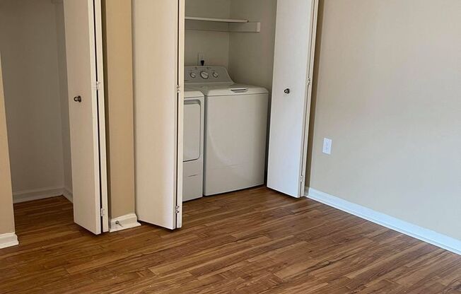 3 beds, 2 baths, 1,102 sqft, $1,250, Unit 3710BD