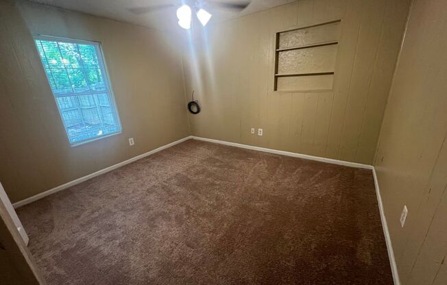 2 Bedroom 1 Bathroom Duplex in Winterville!