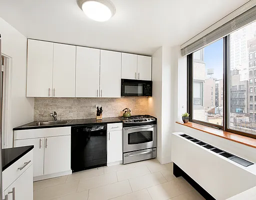 280 PARK AVE S