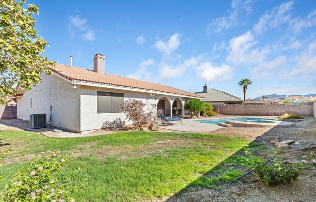 3 beds, 2 baths, $2,790