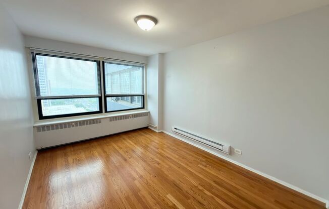 1 bed, 1 bath, 700 sqft, $2,000, Unit 418-1609