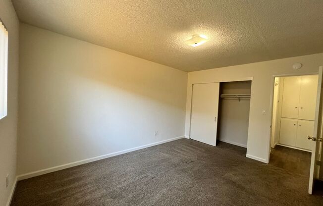 2 beds, 1 bath, 900 sqft, $2,195