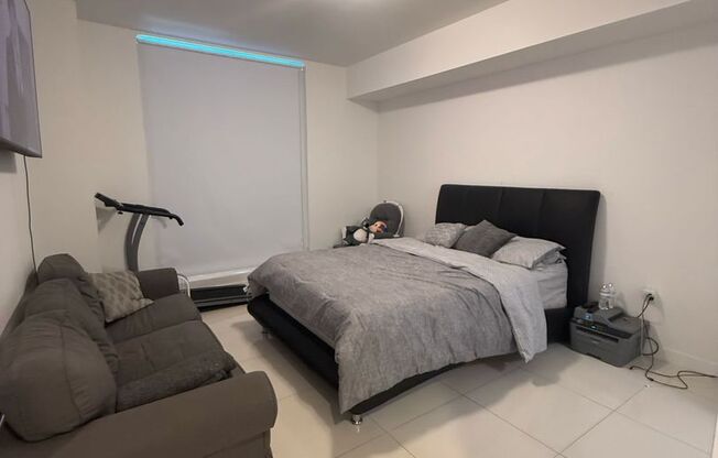 3 beds, 2.5 baths, 1,339 sqft, $3,900, Unit 3-616