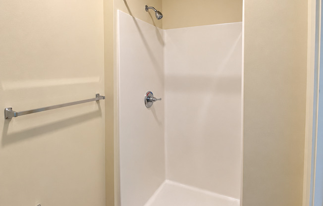Studio, 1 bath, 180 sqft, $1,195, Unit 325-MFTE