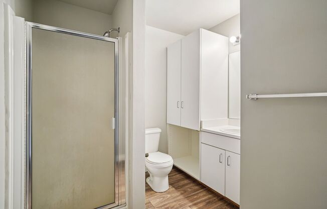 Studio, 1 bath, 200 sqft, $969, Unit 303