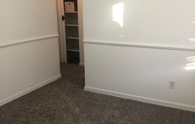 1 bed, 1 bath, 625 sqft, $665, Unit 1300-1602