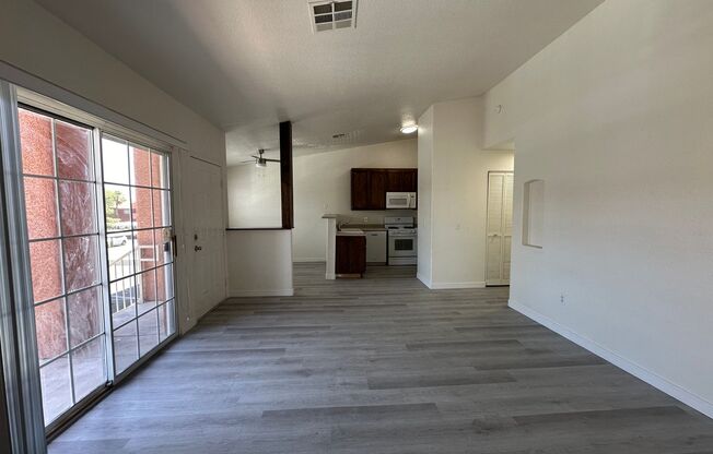 3 beds, 2 baths, $1,345, Unit # 2154