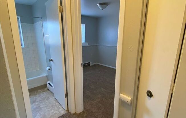 2840 W MONTEBELLO DR