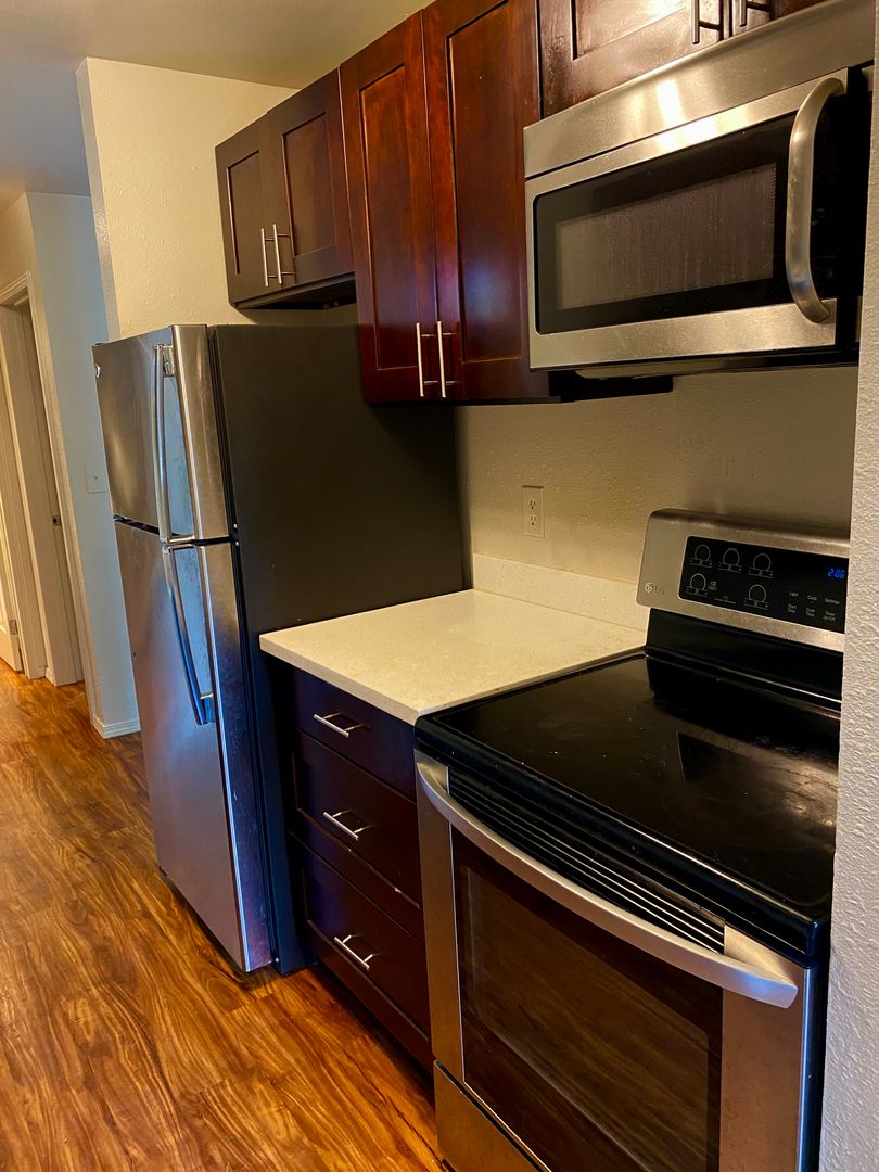 6511 Apartments