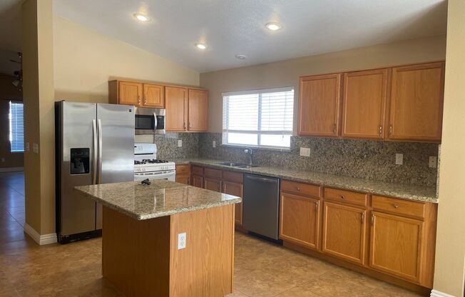 Great 1 story home, 3brs, 2bth, 2cg