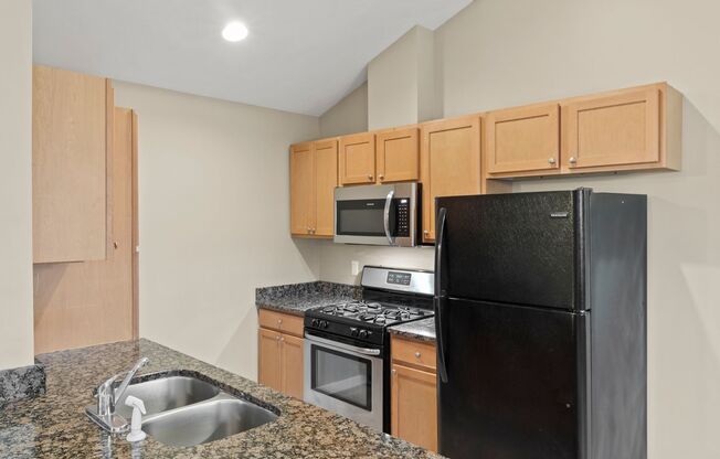 2 beds, 2 baths, $1,675