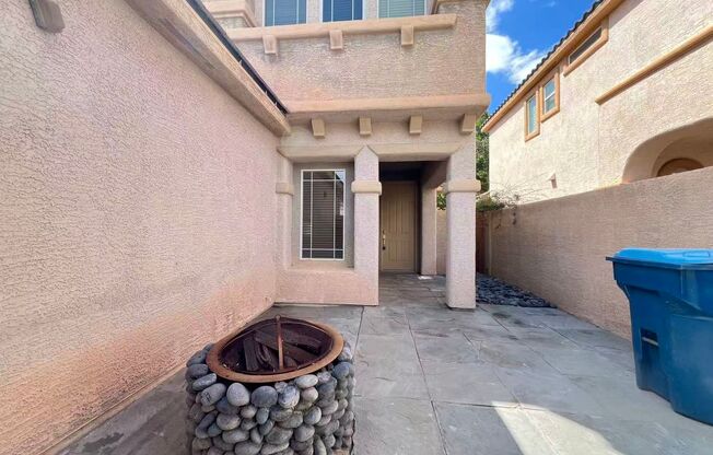 Beautiful and well-maintained two-story home in summerlin