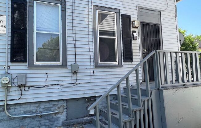 2119 W. Brown Street - 3 Bedroom Rear House