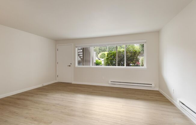 1 bed, 1 bath, 570 sqft, $1,995, Unit 16