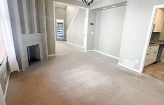 2 beds, 1 bath, 1,598 sqft, $2,100, Unit B